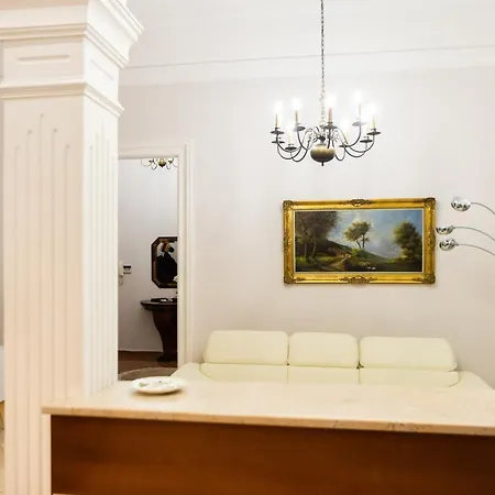 Luxury Downtown 3 Bedroom By Synagoge With Beautiful View Lejlighed