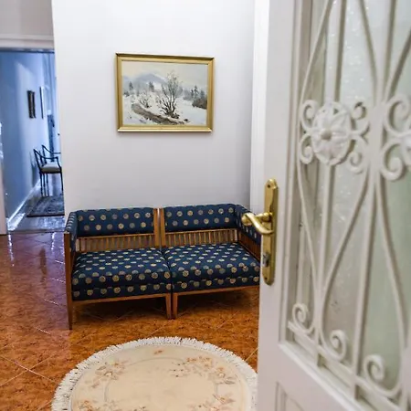 Lejlighed Luxury Downtown 3 Bedroom By Synagoge With Beautiful View *