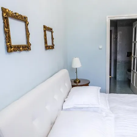 Luxury Downtown 3 Bedroom By Synagoge With Beautiful View Lejlighed