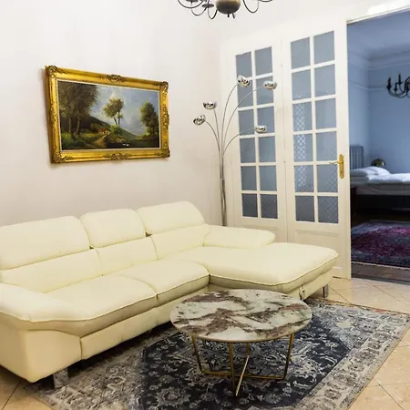 Luxury Downtown 3 Bedroom By Synagoge With Beautiful View Lejlighed *