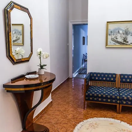 Lejlighed Luxury Downtown 3 Bedroom By Synagoge With Beautiful View *