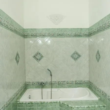 Lejlighed Luxury Downtown 3 Bedroom By Synagoge With Beautiful View *