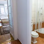 Luxury Downtown 3 Bedroom By Synagoge With Beautiful View * Βουδαπέστη
