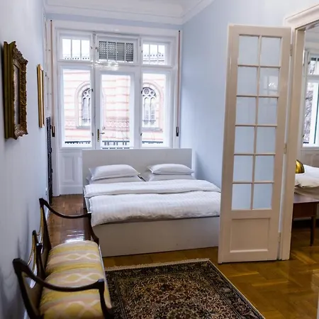 Luxury Downtown 3 Bedroom By Synagoge With Beautiful View *