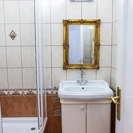 Luxury Downtown 3 Bedroom By Synagoge With Beautiful View Apartment