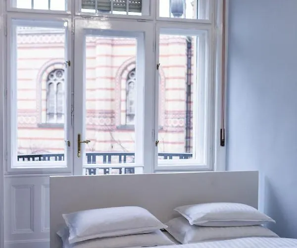 Luxury Downtown 3 Bedroom By Synagoge With Beautiful View Apartmán *