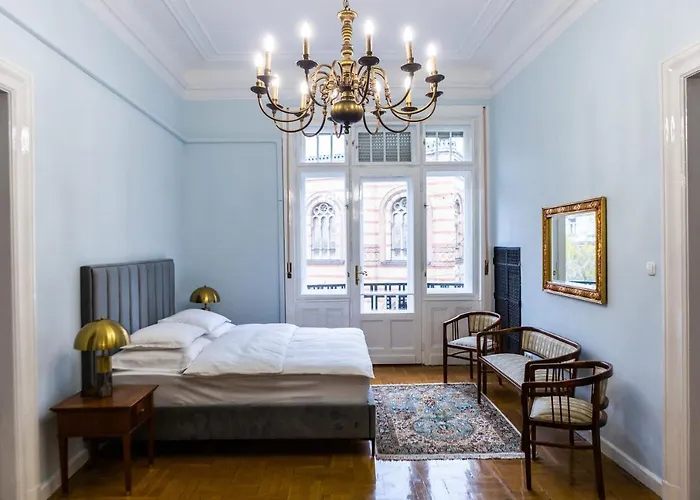 Luxury Downtown 3 Bedroom By Synagoge With Beautiful View * Budapest