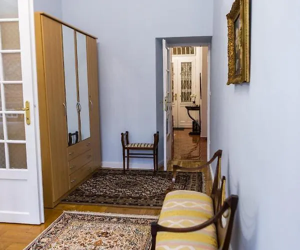 Luxury Downtown 3 Bedroom By Synagoge With Beautiful View *