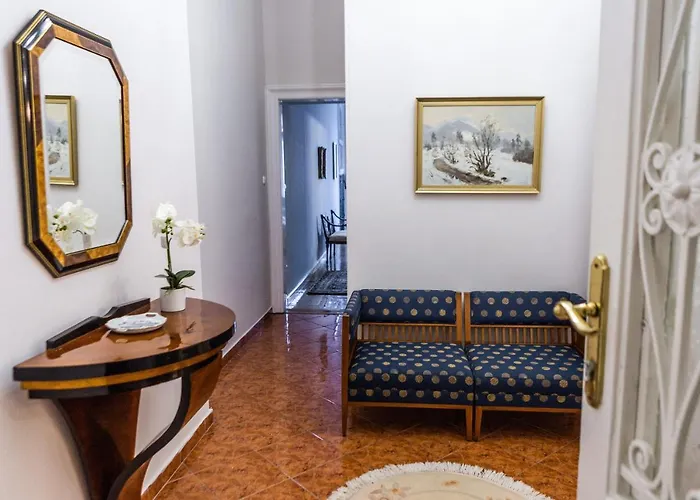 Luxury Downtown 3 Bedroom By Synagoge With Beautiful View Apartmán *