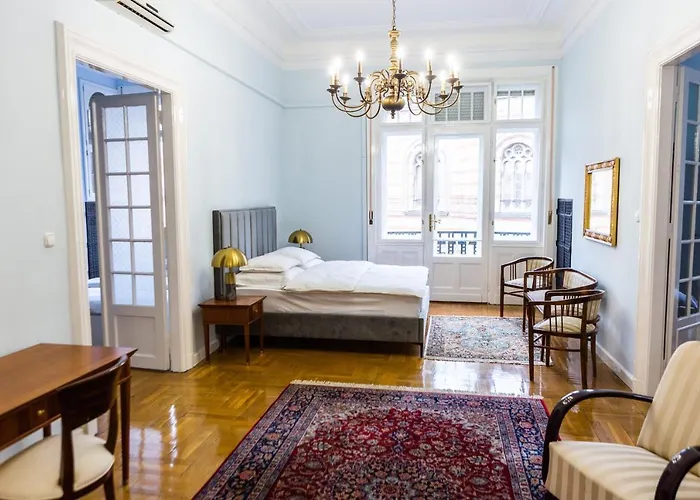 Luxury Downtown 3 Bedroom By Synagoge With Beautiful View Apartmán *
