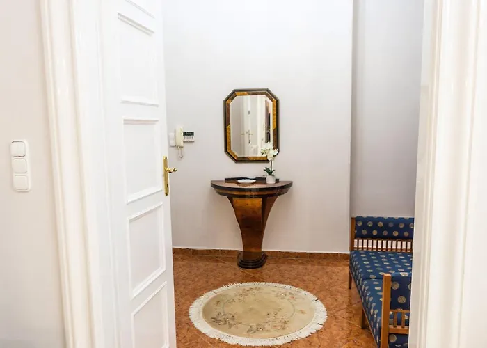 Luxury Downtown 3 Bedroom By Synagoge With Beautiful View
