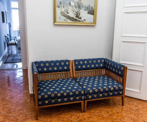 Luxury Downtown 3 Bedroom By Synagoge With Beautiful View Budapešť