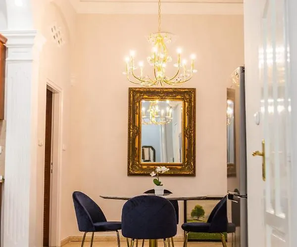 Luxury Downtown 3 Bedroom By Synagoge With Beautiful View Apartmán