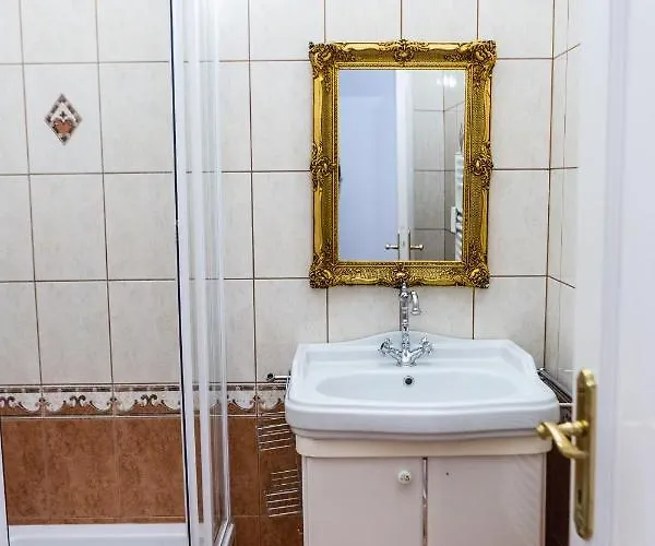 Luxury Downtown 3 Bedroom By Synagoge With Beautiful View Apartmán