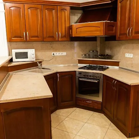Luxury Downtown 3 Bedroom By Synagoge With Beautiful View * 布达佩斯
