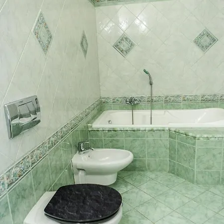 Luxury Downtown 3 Bedroom By Synagoge With Beautiful View *